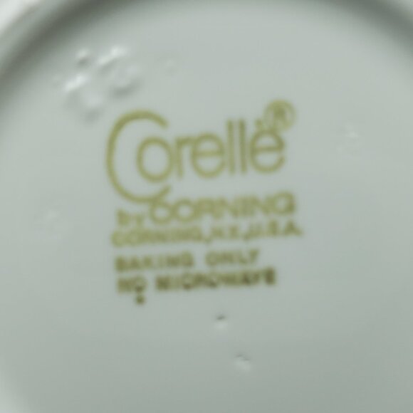 Corelle Strawberry Sundae Creamer & Sugar Bowl Corning Strawberry Sunday Set - Picture 4 of 11